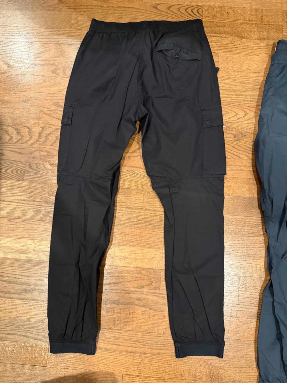 Stone Island Cargo Pants in Black, Navy, and Olive Green - Picture 3 of 13